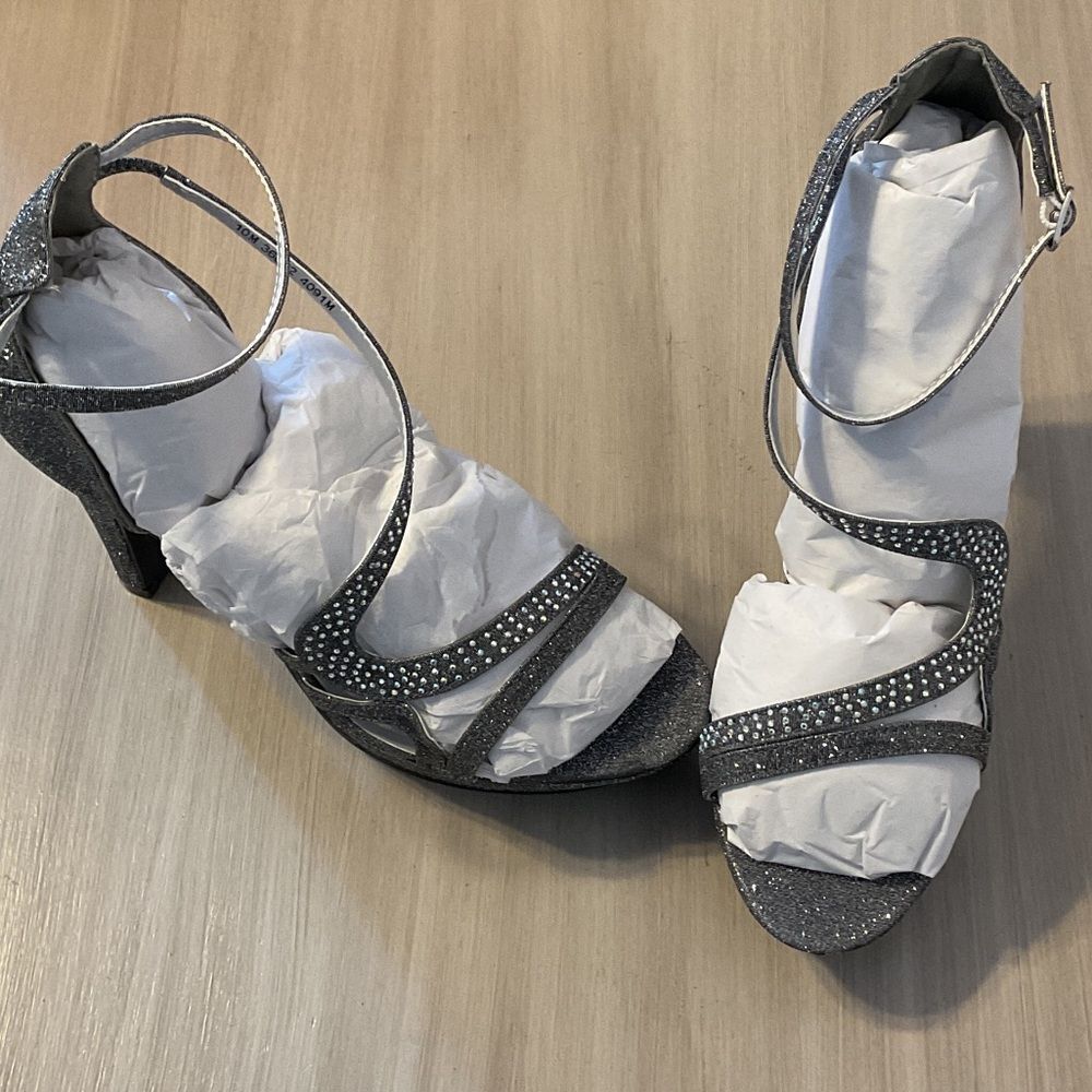Elegant Silver Strappy 4” Heels